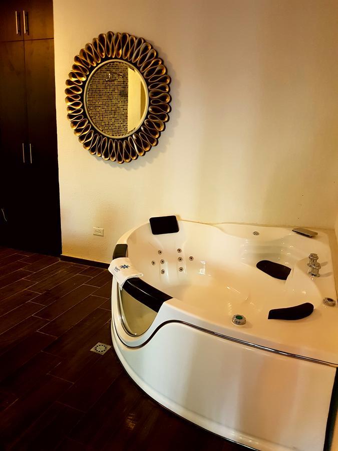 Bloom! Exclusive Boutique B&B (Adults Only) Playa del Carmen Exterior photo